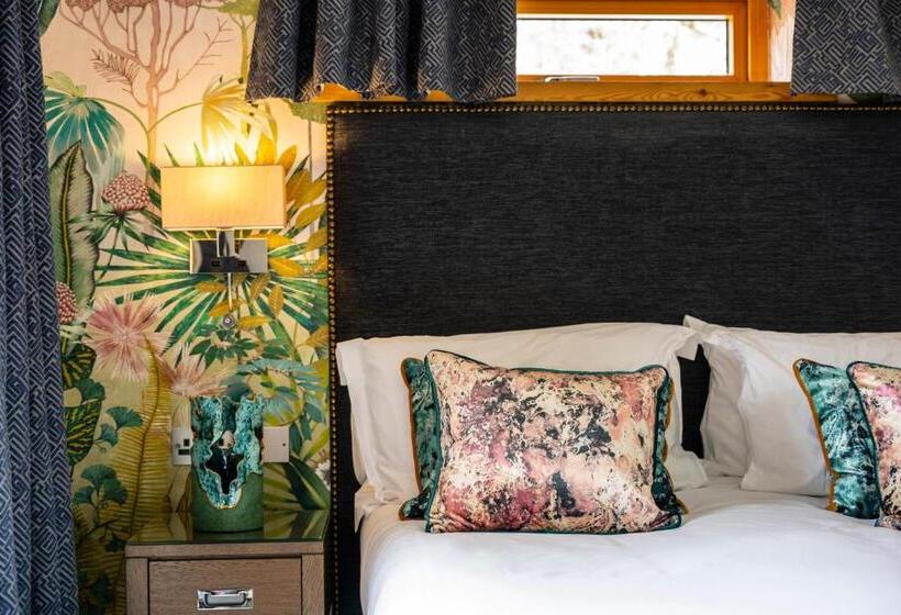 غرفة قياسية, Skeabost House