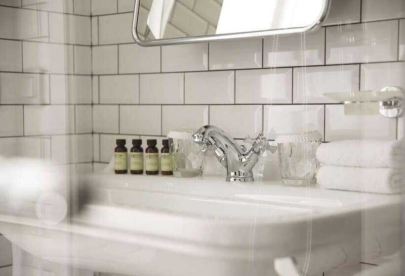 חדר סטנדרט יחיד, Whistler Gare Du Nord