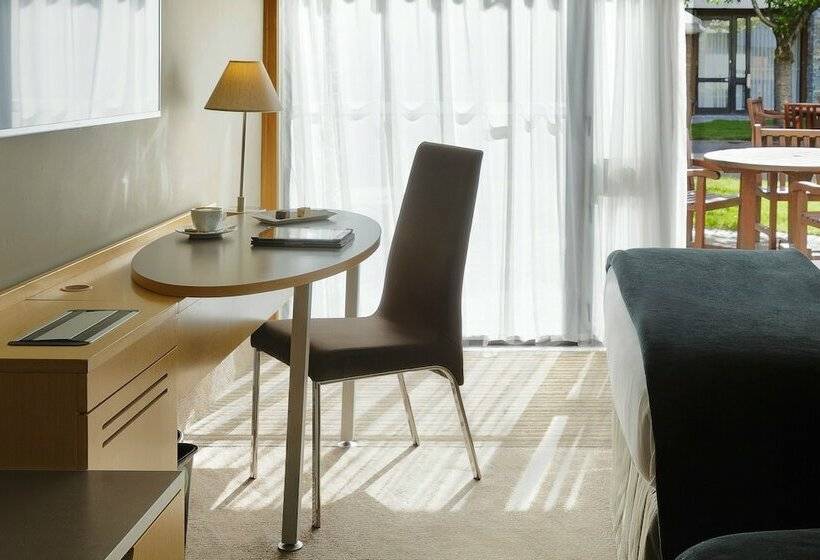 اتاق استاندارد با 2 تخت دوبل, Novotel Queenstown Lakeside