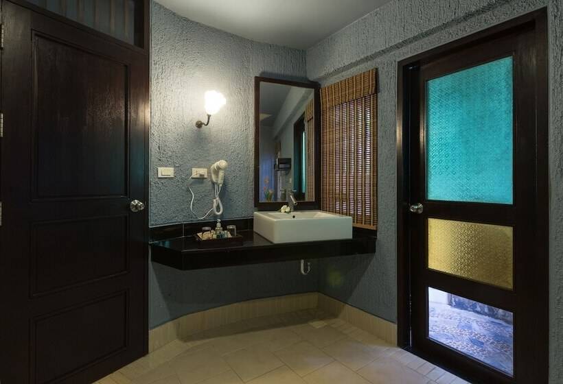 Хижина Superior, Peace Laguna Resort & Spa Sha Extra Plus