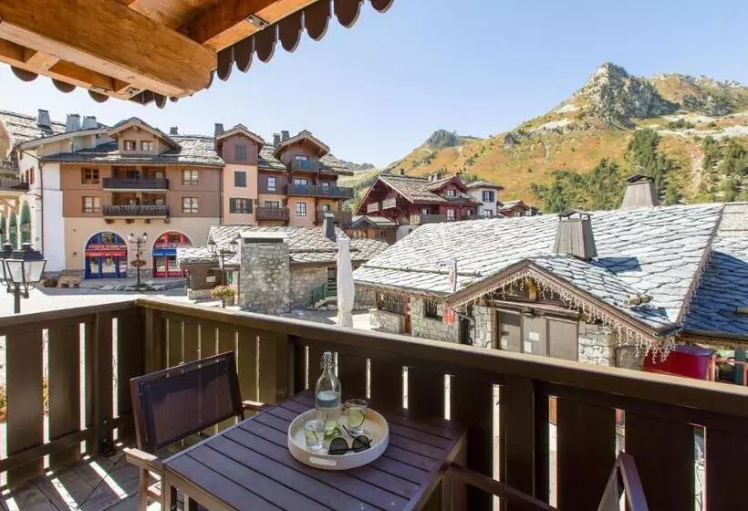 2 Bedroom Apartment with Pool, Résidence Pierre & Vacances Premium Arc 1950 Le Village
