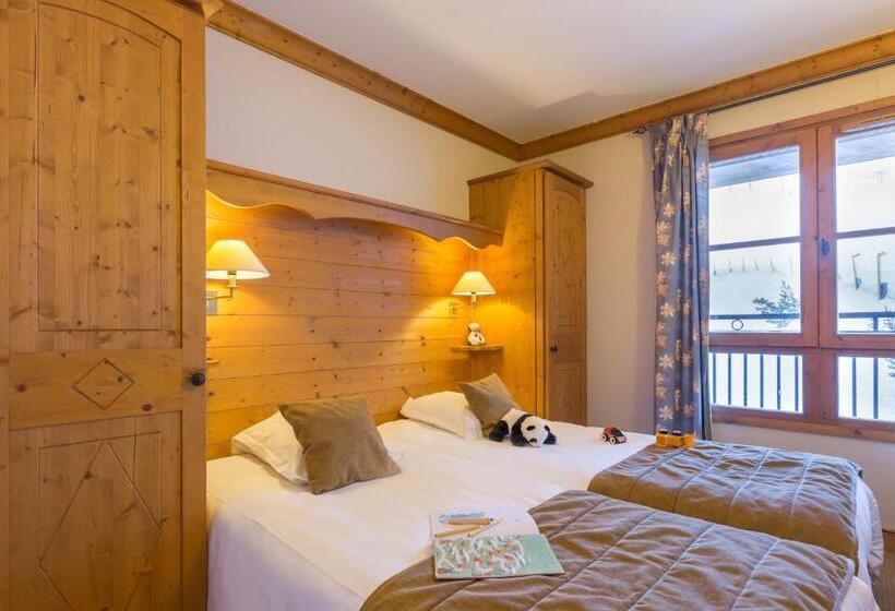 2 Bedroom Apartment with Pool, Résidence Pierre & Vacances Premium Arc 1950 Le Village