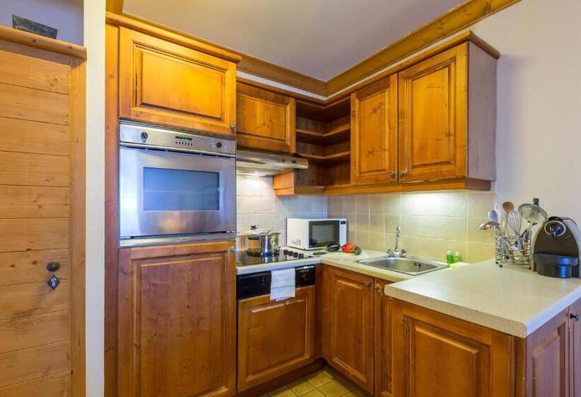 شقة لشخصين مزود بحمام سباحة, Résidence Pierre & Vacances Premium Arc 1950 Le Village