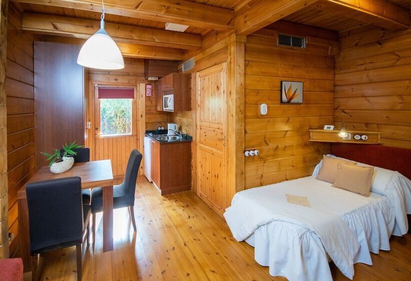 חדר סטנדרט מותאם לאדם עם מוגבלויות, Somlom   Eco Friendly Montseny