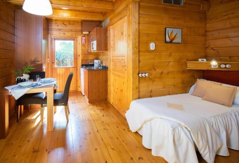 חדר סטנדרט מותאם לאדם עם מוגבלויות, Somlom   Eco Friendly Montseny