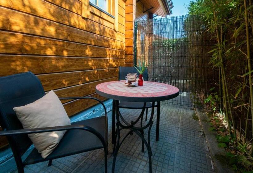 Номер Стандарт Адаптированный для Инвалидов, Somlom   Eco Friendly Montseny