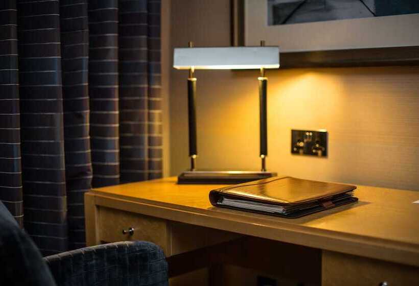 Студия Стандарт, The Club Hotel & Spa Jersey