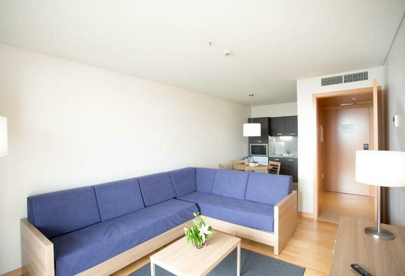 침실 1개 아파트, Antillia