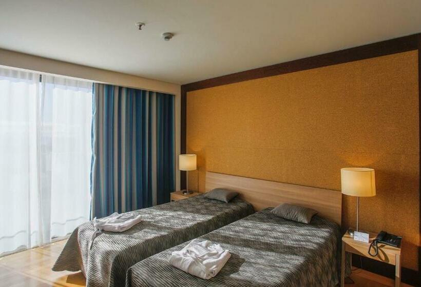 침실 1개 아파트, Antillia