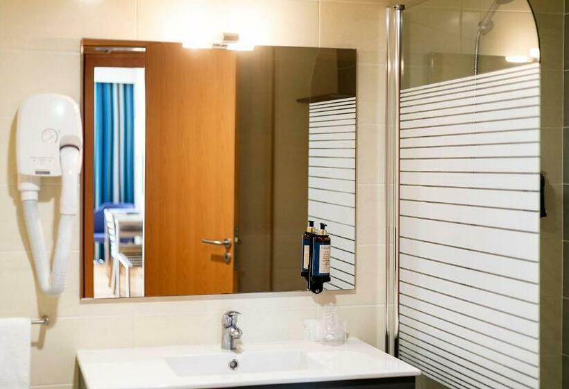 침실 1개 아파트, Antillia