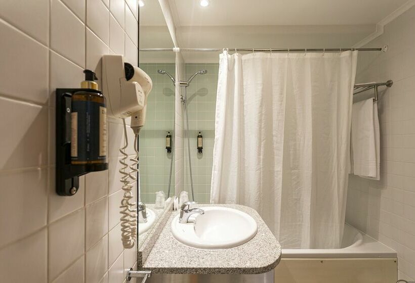 침실 1개 아파트, Antillia