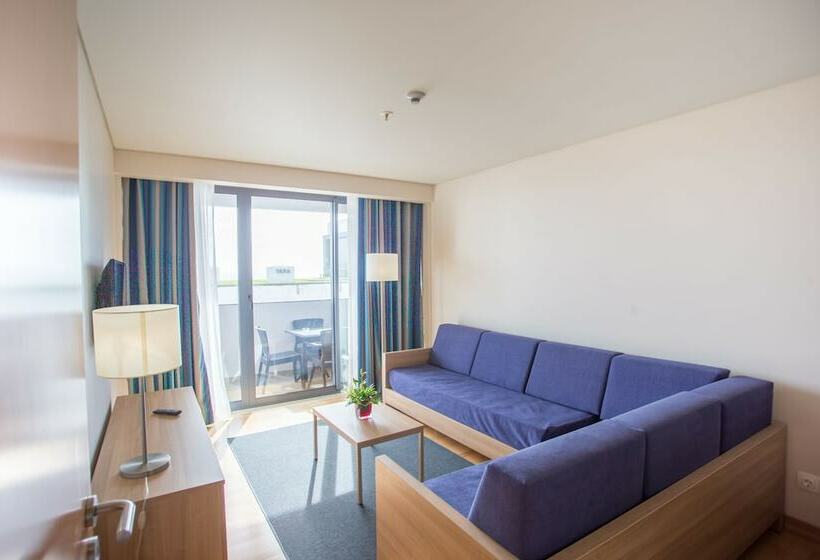 침실 1개 아파트, Antillia