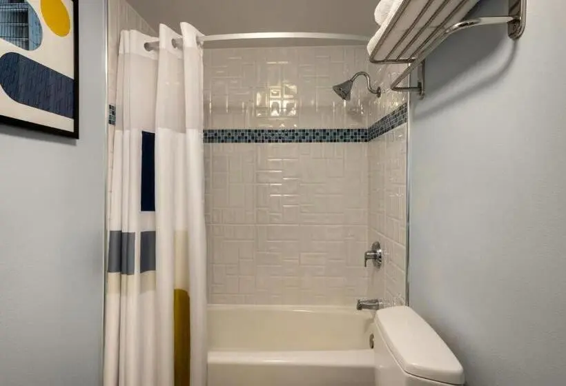 キングサイズベッドのスイートルーム, City Express by Marriott Manhattan Beach
