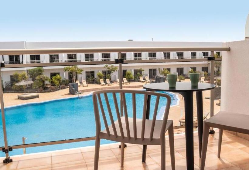 Номер Premium Вид на Бассейн, Coral Cotillo Beach