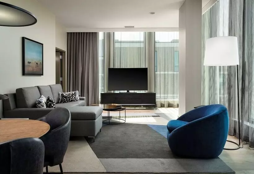 Standard-huone, The Highland Dallas, Curio Collection By Hilton