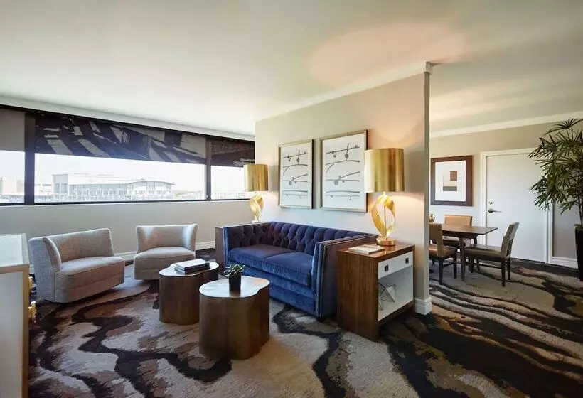 Standard-huone, The Highland Dallas, Curio Collection By Hilton