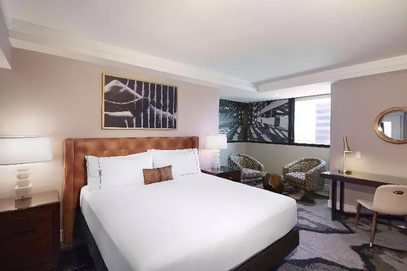 Sviitti King-vuode, The Highland Dallas, Curio Collection By Hilton