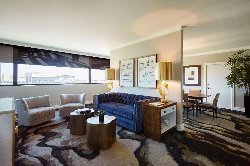 Standard-huone, The Highland Dallas, Curio Collection By Hilton