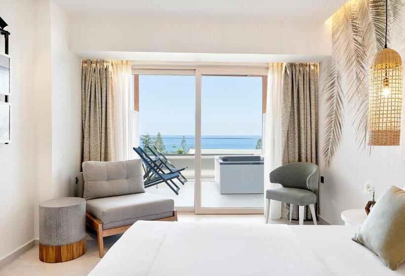 חדר סטנדרט עם ג'קוזי ונוף לים, Iberostar Selection Creta Marine