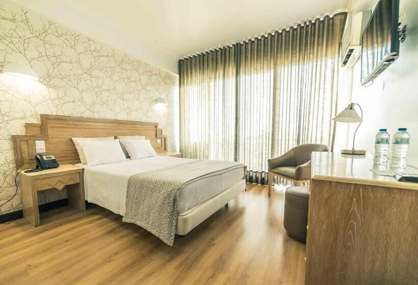 Family Suite, Melius