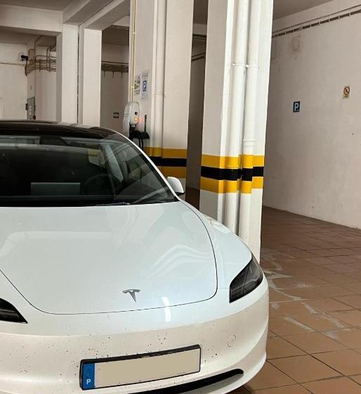 Family Suite, Melius