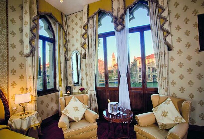 سوئیت جونیور با چشم‌انداز, Palazzo Stern