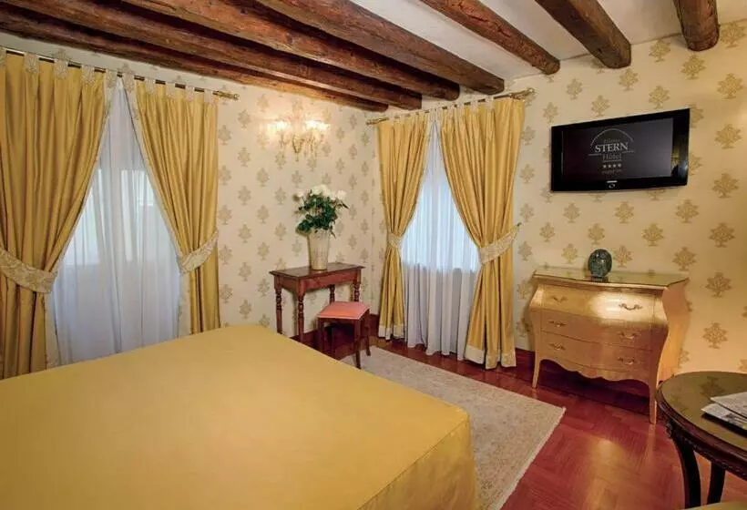 سوییت, Palazzo Stern