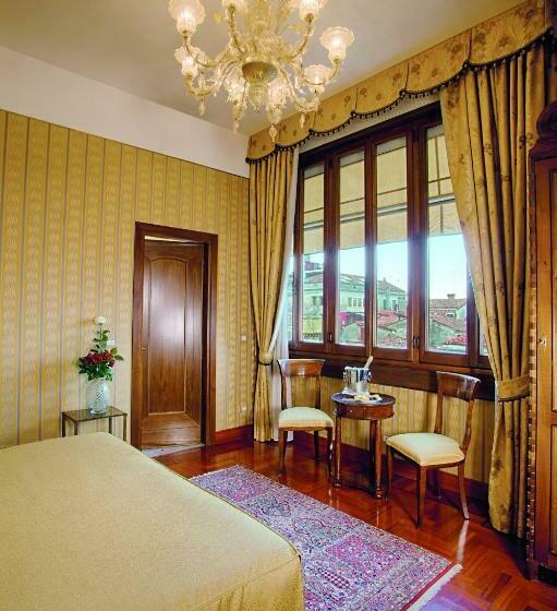 اتاق لوکس سه تخته, Palazzo Stern