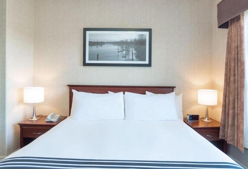 جناح دور أخير, Sandman Suites Surrey  Guildford