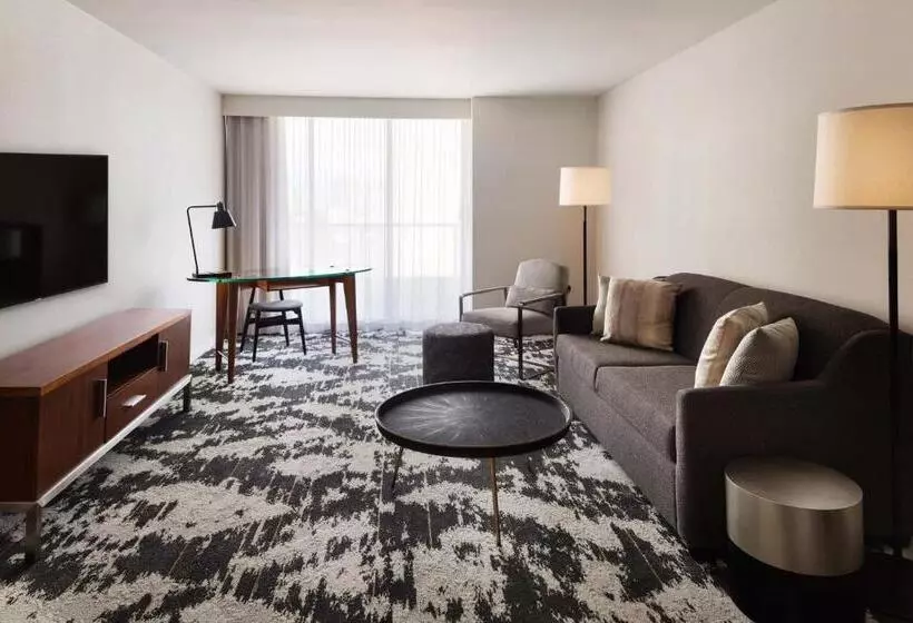 سوئیت اجرایی با تخت کینگ, Sheraton Vancouver Airport