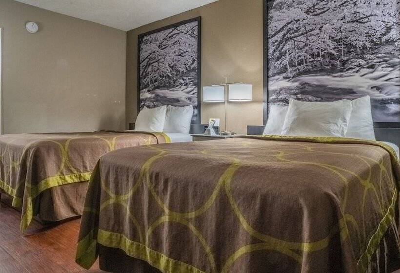 Pokój Standard 2 Łóżka Małżeńskie, Super 8 By Wyndham Downtown Gatlinburg At Convention Center