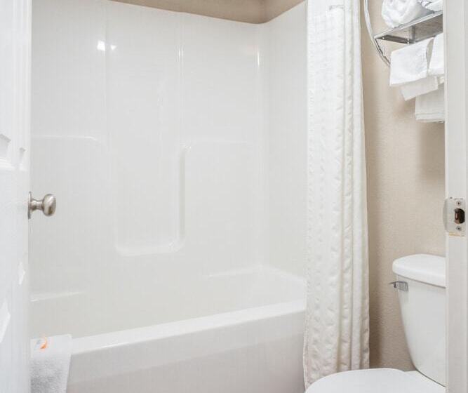 豪华房间, Super 8 By Wyndham Downtown Gatlinburg At Convention Center