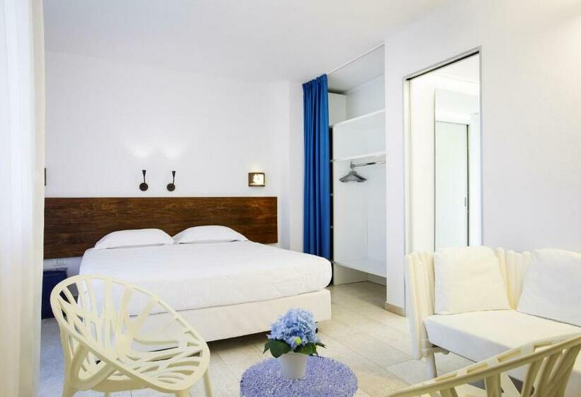 غرفة عائلية, Tirreno Resort