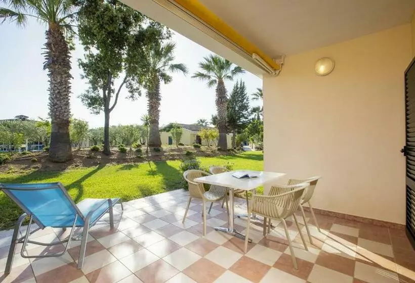 ガーデンビューのスタンダードバンガロー, Tirreno Resort
