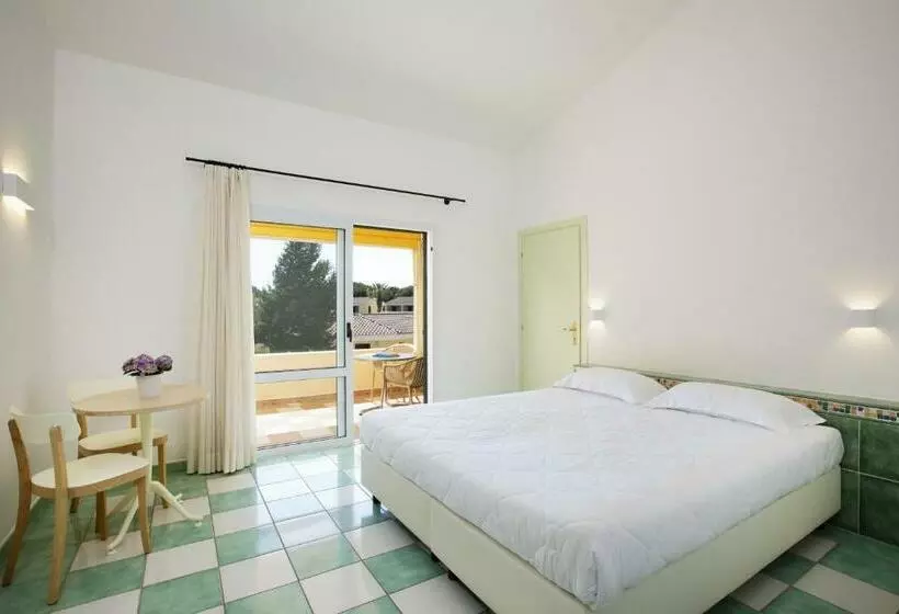 スタンダードバンガロー, Tirreno Resort