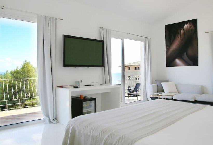 جناح جونيور, Zhero