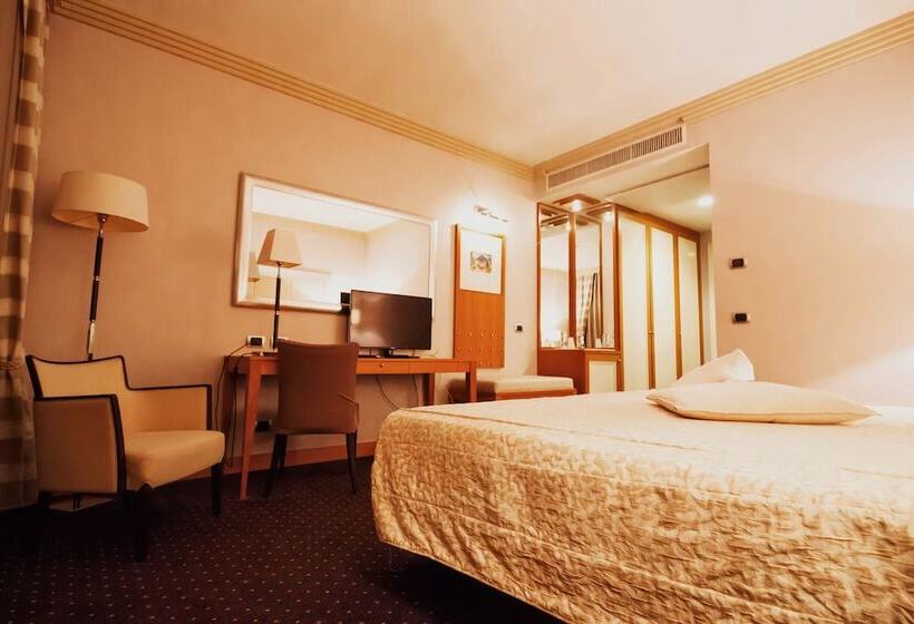 חדר קלאסי לשלושה, Papillo Hotels & Resorts Roma