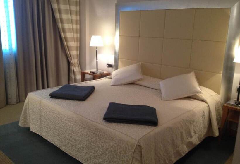 סוויטת ג'וניור, Papillo Hotels & Resorts Roma