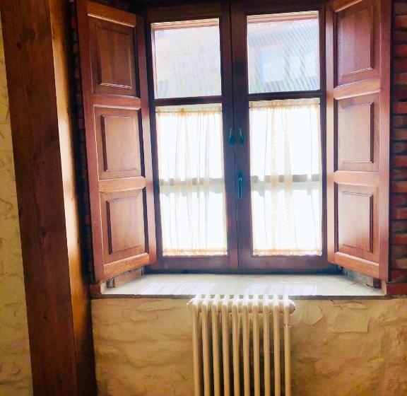 سوییت جونیور, Posada La Torre De La Quintana