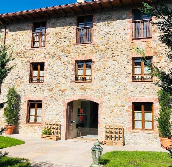 سوییت جونیور, Posada La Torre De La Quintana