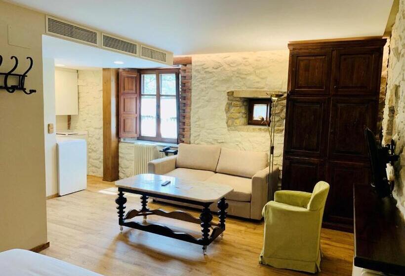 سوییت جونیور, Posada La Torre De La Quintana