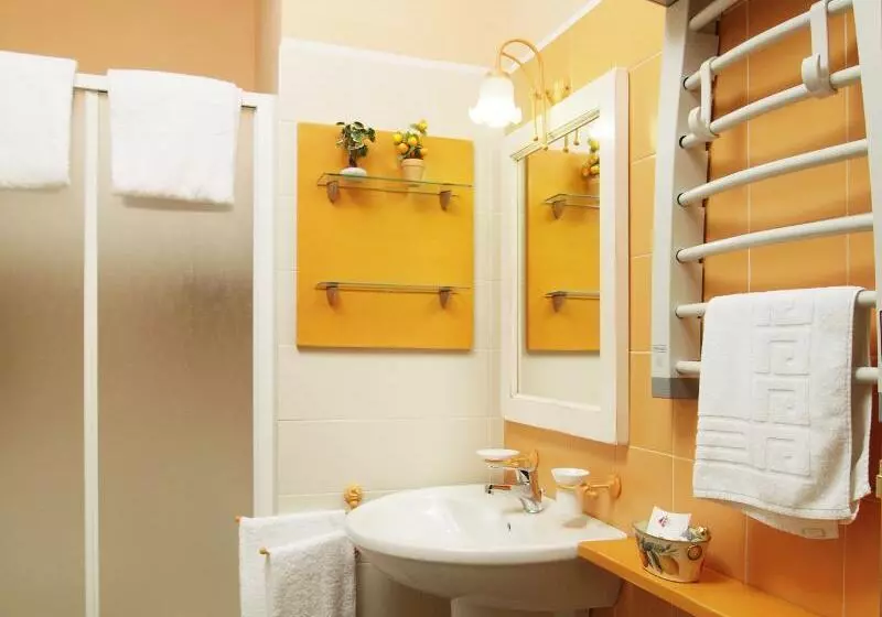 استودیوی کلاسیک, Quadra Key Easy Home In Florence