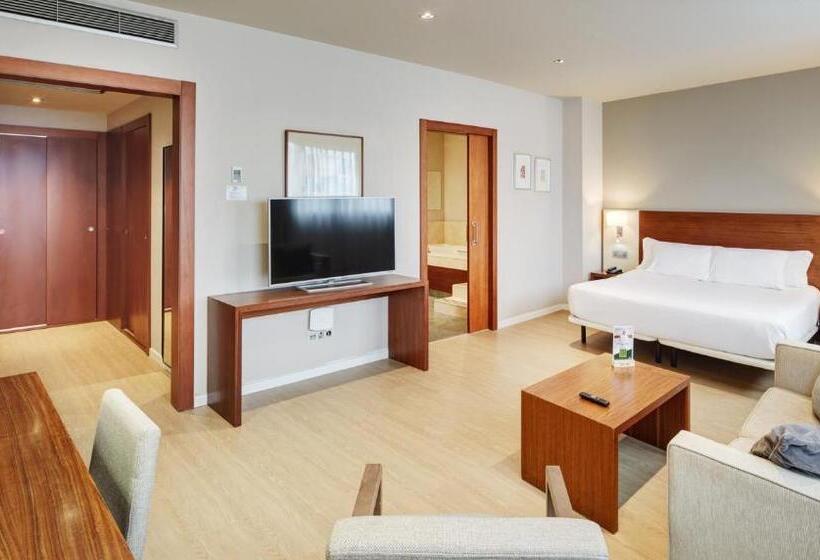 סוויטה עם ג'קוזי, Sercotel Ciutat De Montcada