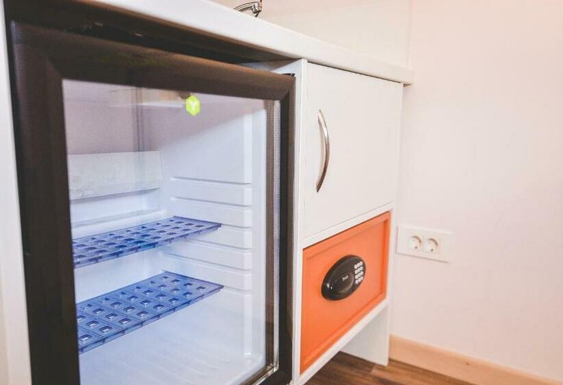 컴포트 룸, Old Town Inn