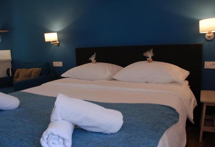 컴포트 룸, Old Town Inn