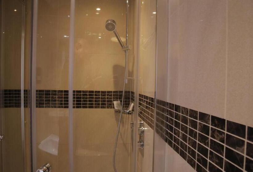 Номер Стандарт, Astors Belgravia