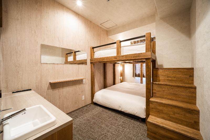 Номер Стандарт, Astors Belgravia
