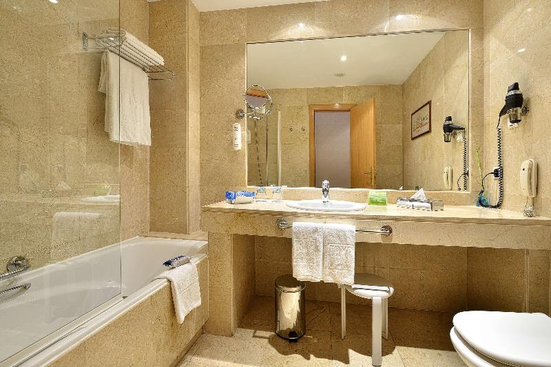 غرفة كلاسيكية, Absolute Hotel Limerick