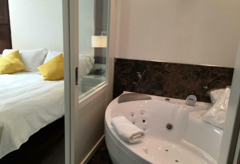 سوییت جونیور, Smy Bologna Centrale