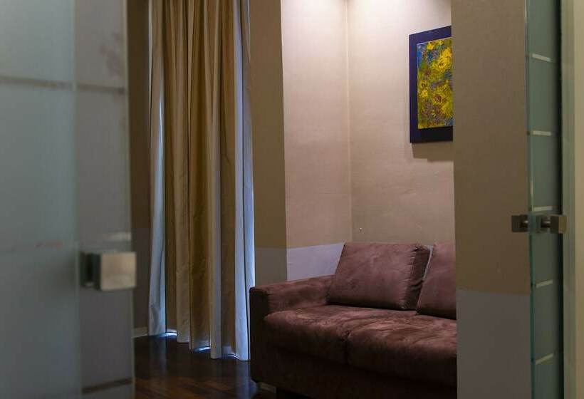 سوییت جونیور, Smy Bologna Centrale